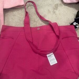 NWT lululemon side cinch bag